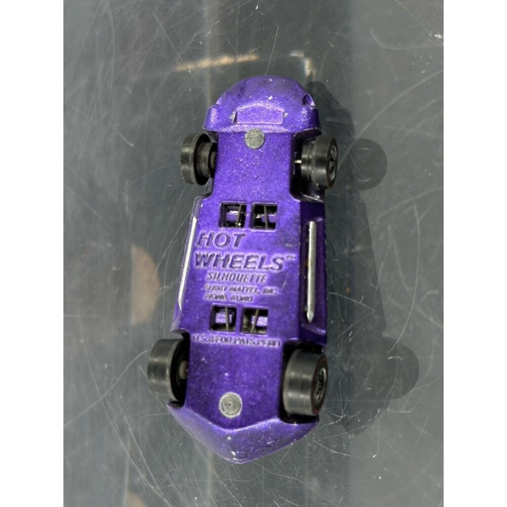 Hot Wheels Redline Silhouette 1967 Purple Gray Interior Made In Hong Kong - Picture 8 of 8